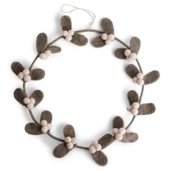 En Gry & Sif Felt Christmas Wreath - Large Mistletoe| Felt Christmas Tree Decorations