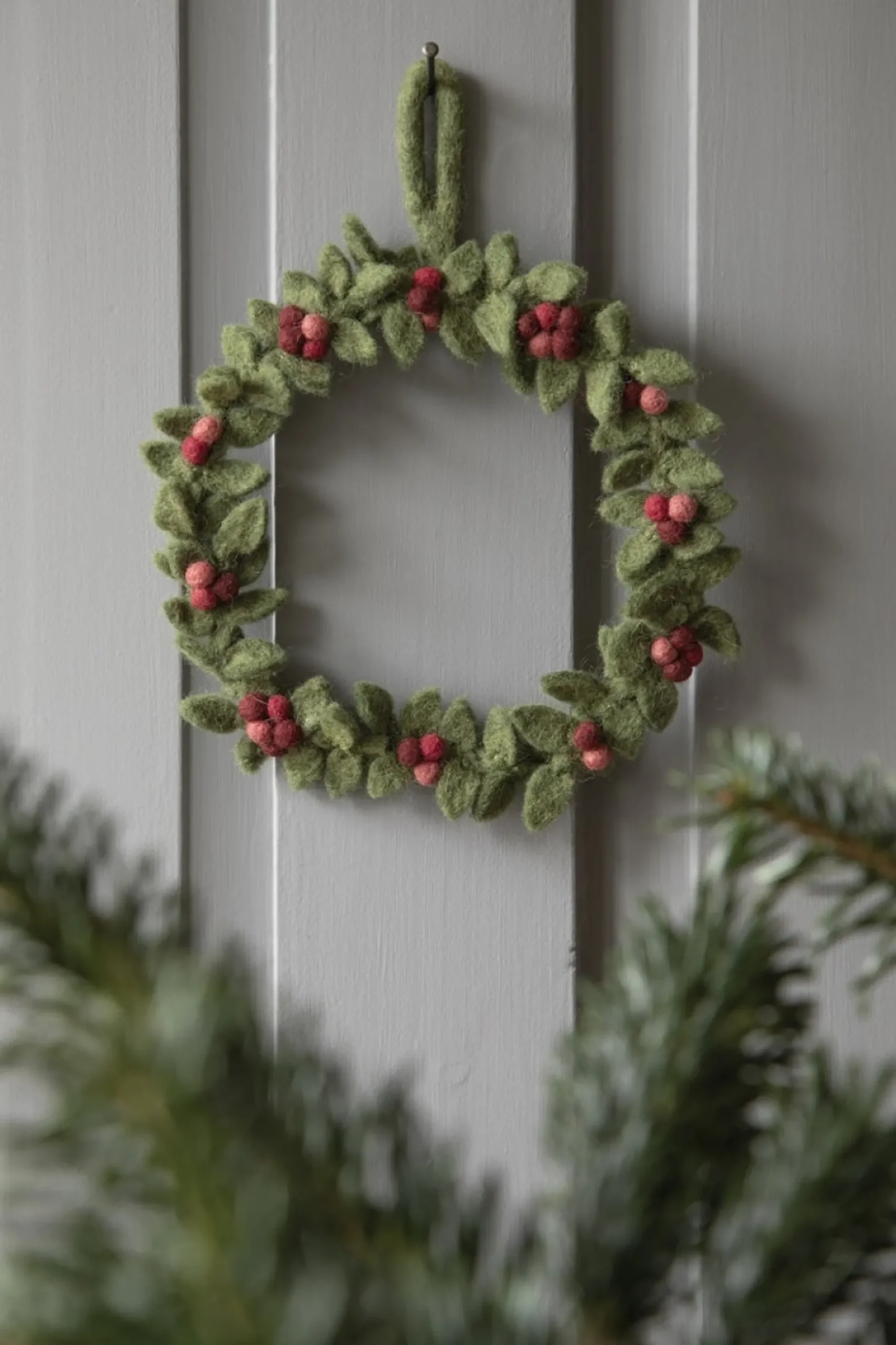 En Gry & Sif Felt Christmas Wreath - Large Holly| Wreaths