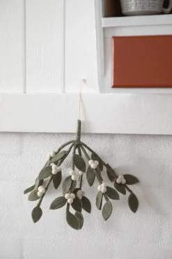 En Gry & Sif Felt Christmas Wreath - Mistletoe Branch| Felt Christmas Tree Decorations