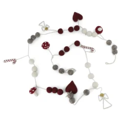 En Gry & Sif Felt Garland - Christmas Parade| Wreaths